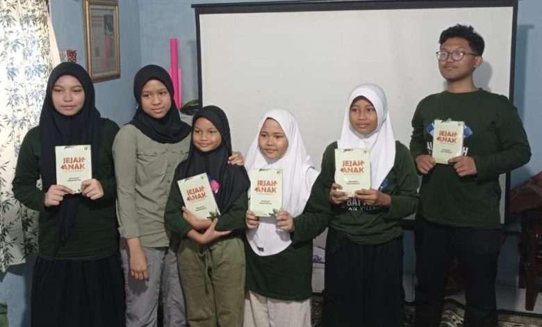 Naira Khalisa berbagi cerita di Al Bayyinah Qur’an Village